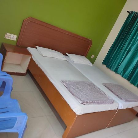 Anjana Hotels Theni Extérieur photo