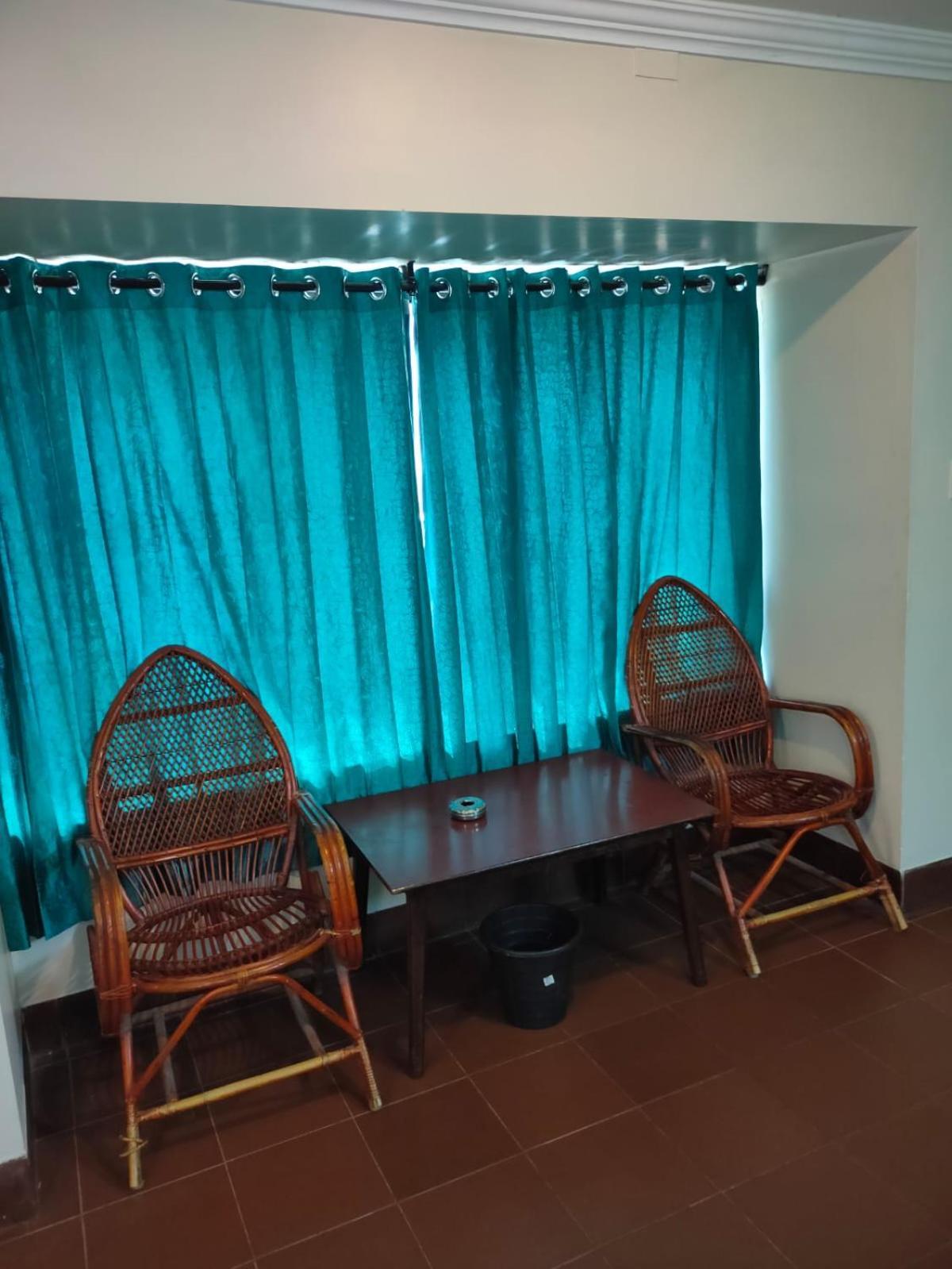 Anjana Hotels Theni Extérieur photo
